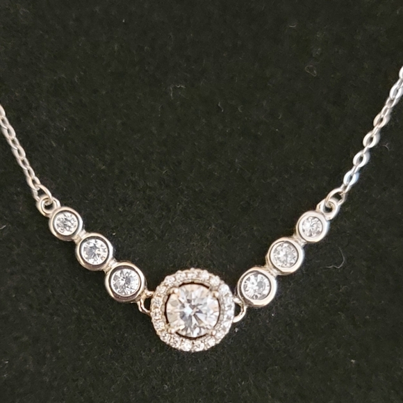 GRA Cert .5ct Round w Center Halo Necklace - Picture 1 of 6